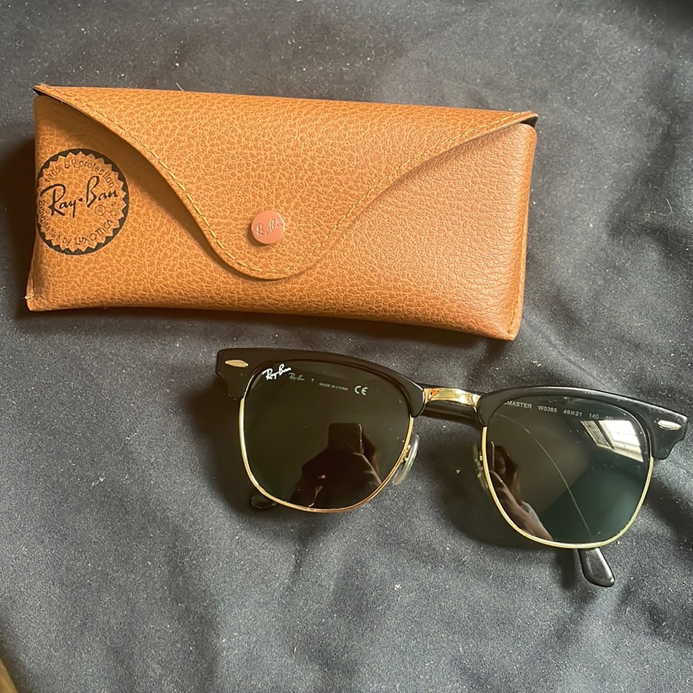 Rayban Clubmaster (Gold frames, G15 Lenses)